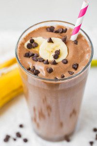 chocolate-peanut-butter-banana-breakfast-shake3-srgb-200x300