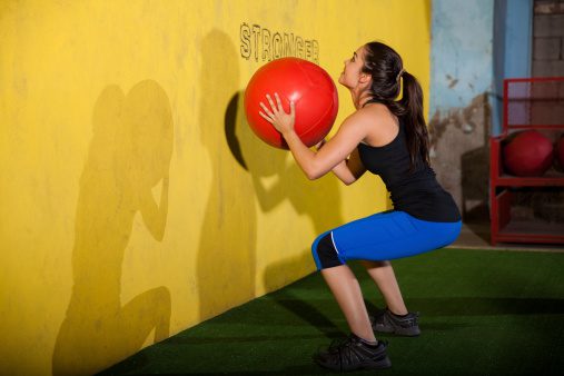 Workout with medicine ball